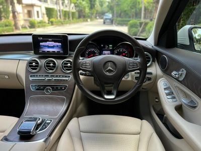 2019 Mercedes-Benz C350e Exclusive รูปที่ 6